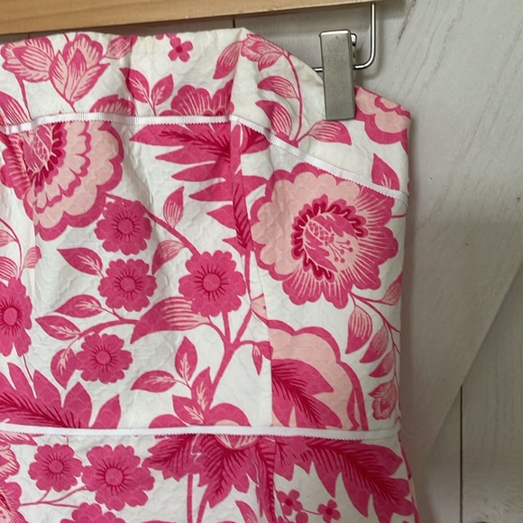 SOUTHERN TIDE strapless pink white dress pockets size 6 small floral rush - Picture 2 of 9